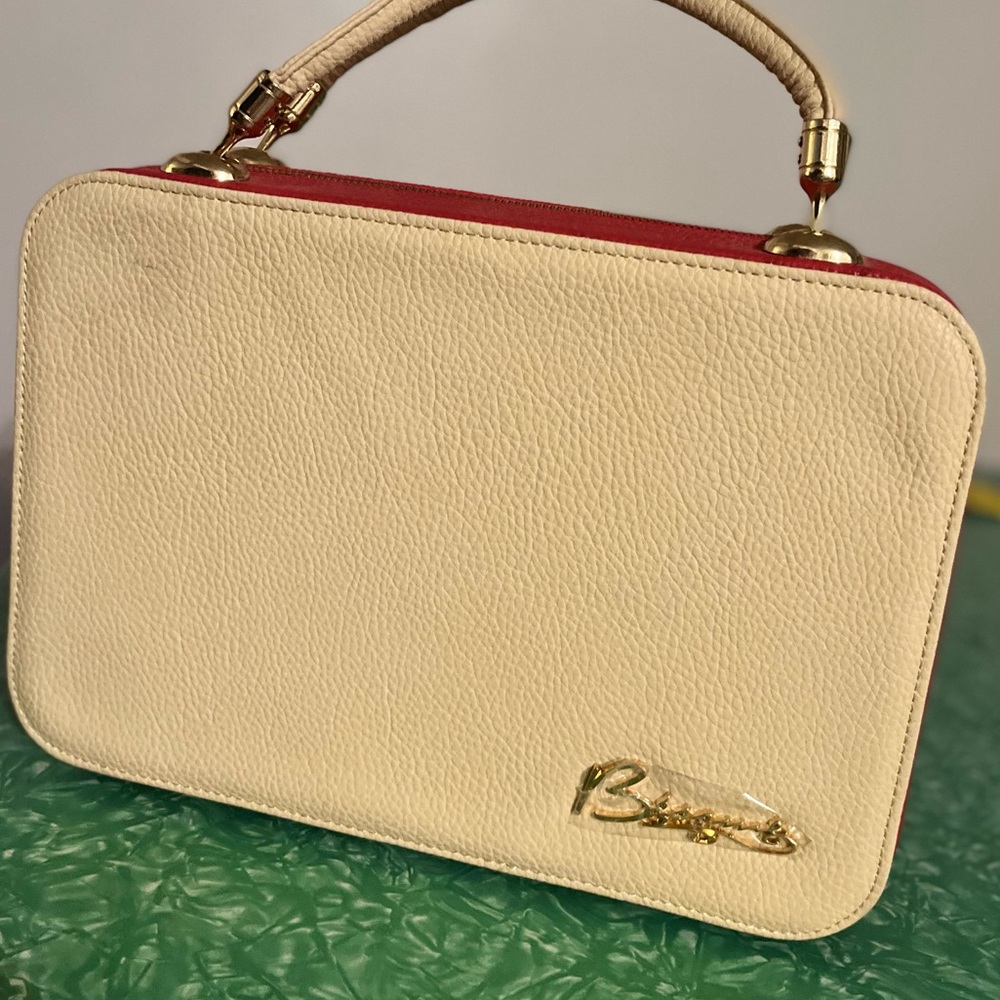 Besame Travel Case